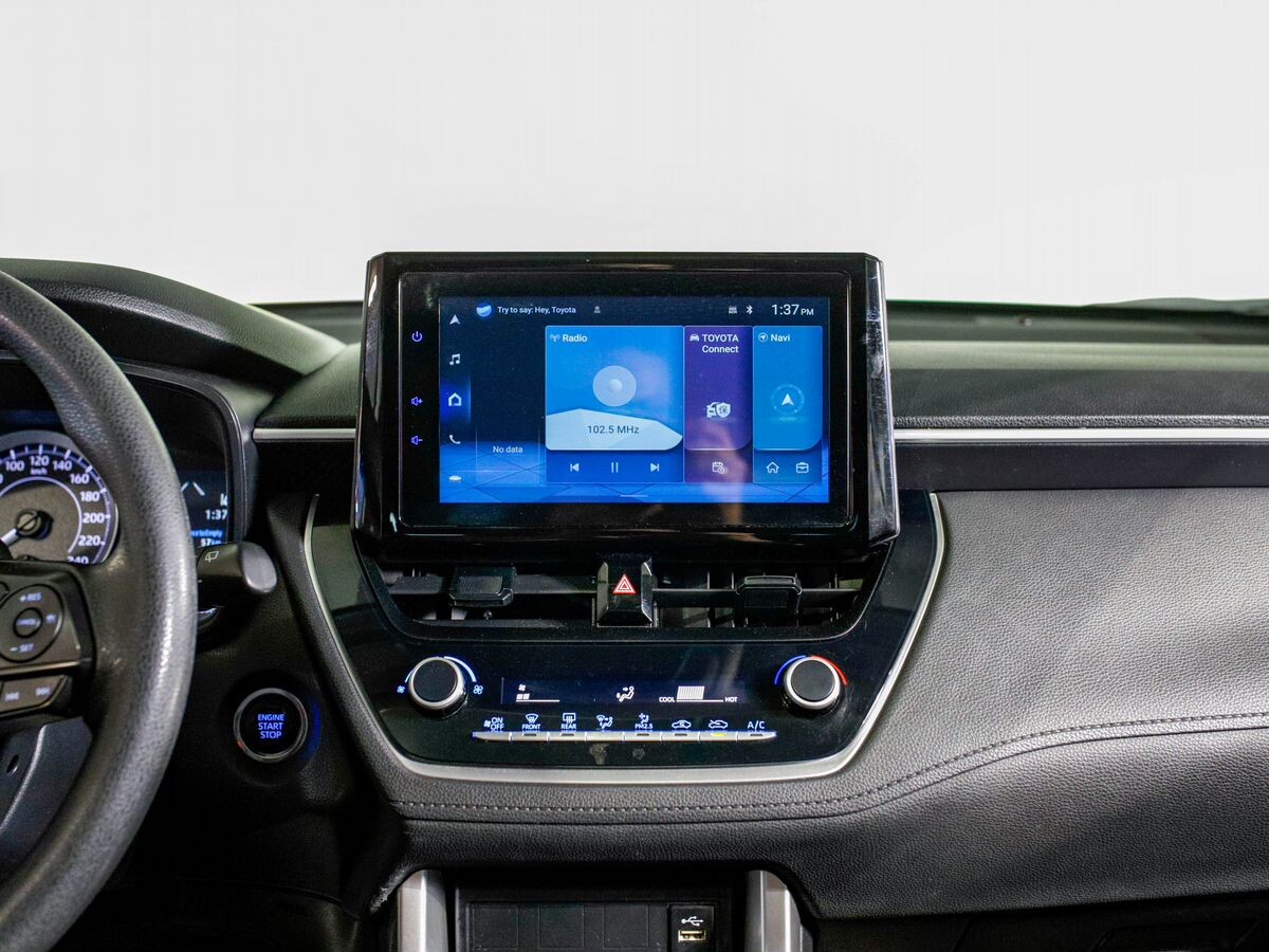 Toyota Corolla Cross 2022 - фото автомобиля