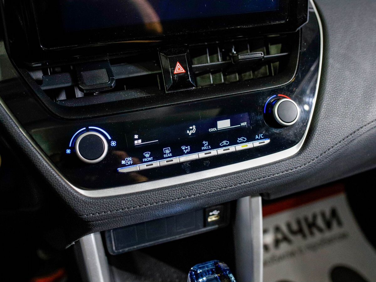 Toyota Corolla Cross 2022 - фото автомобиля