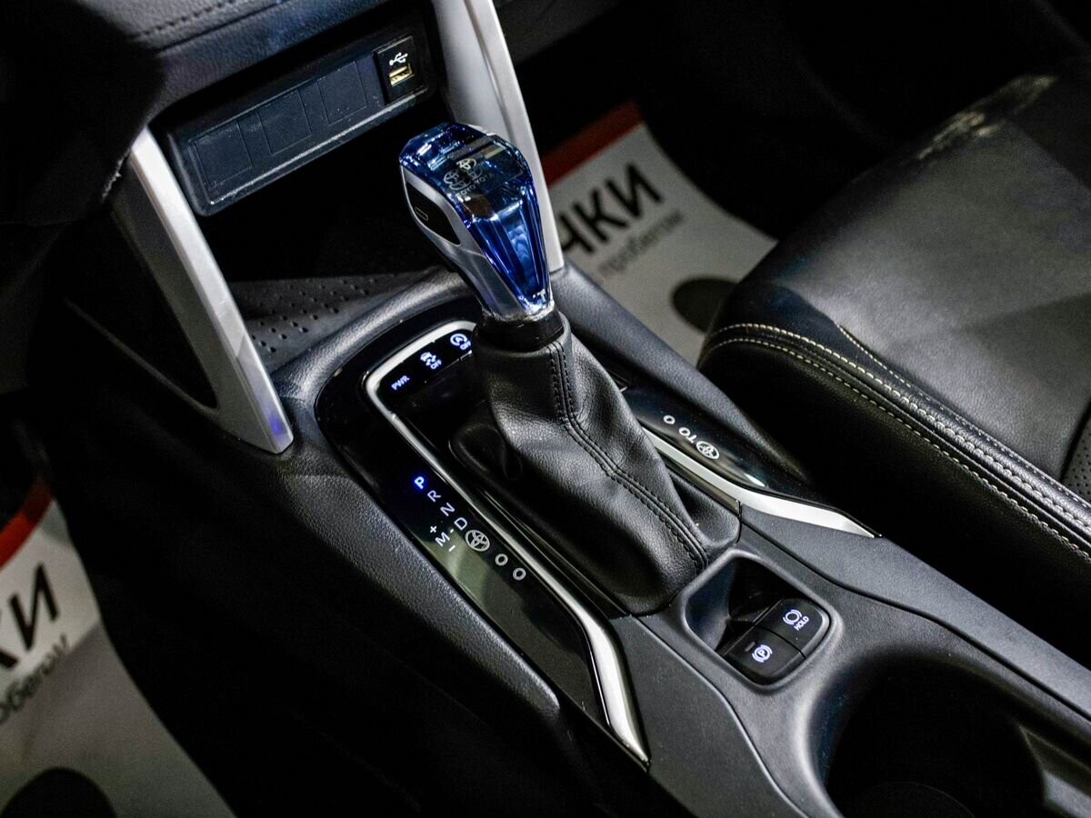 Toyota Corolla Cross 2022 - фото автомобиля