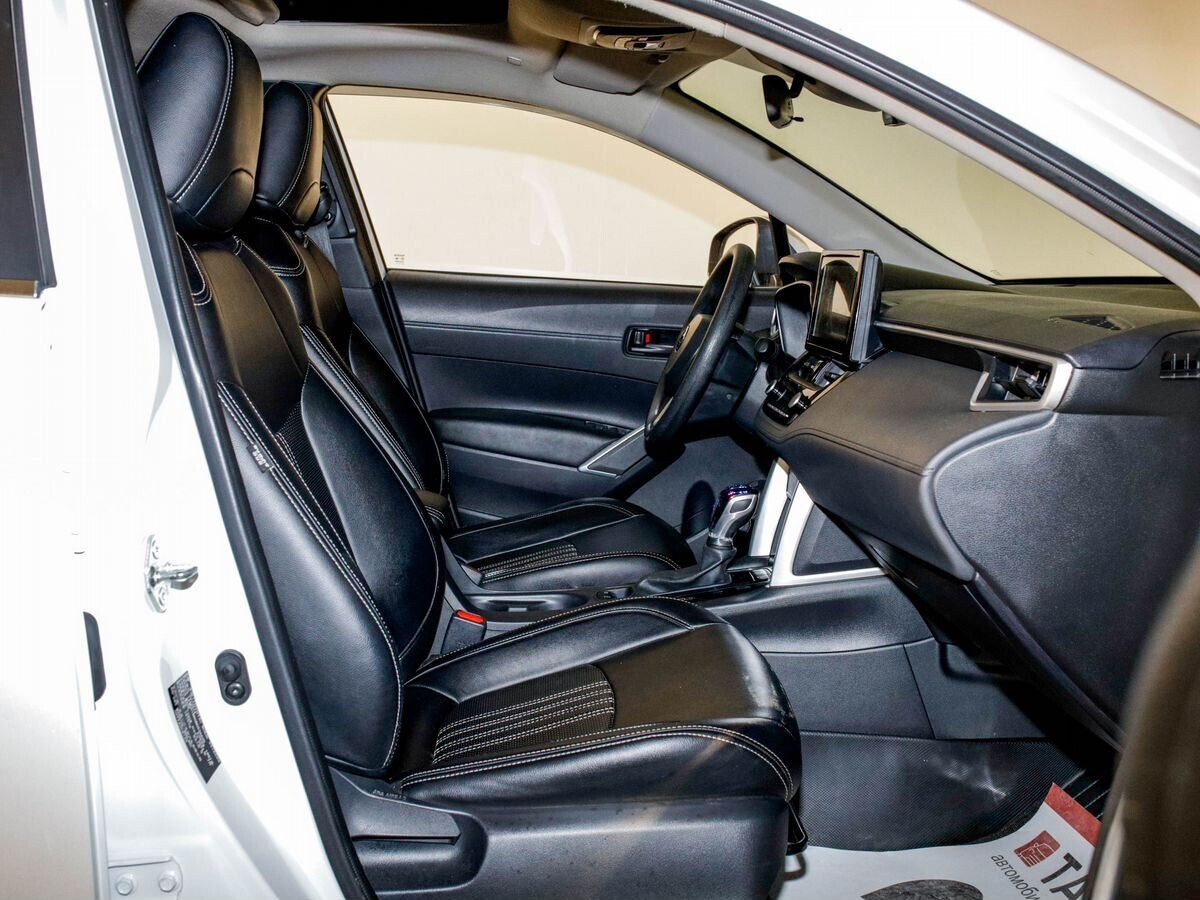 Toyota Corolla Cross 2022 - фото автомобиля