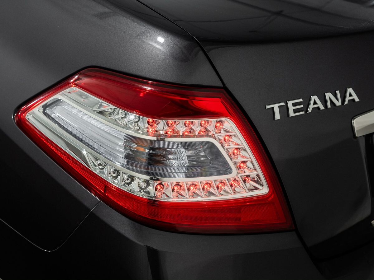 Nissan Teana 2011 - фото автомобиля