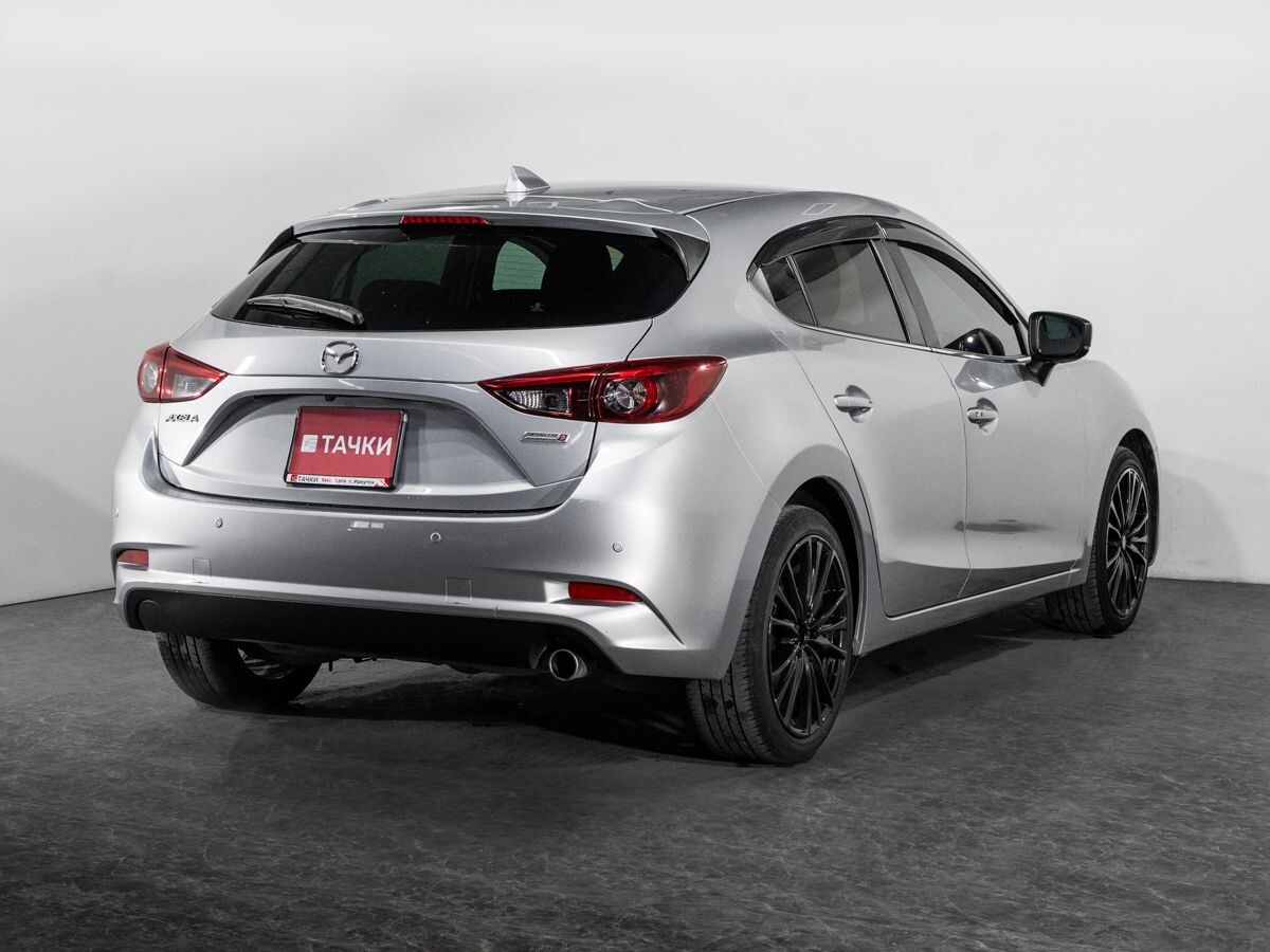 Mazda Axela 2017 - фото автомобиля