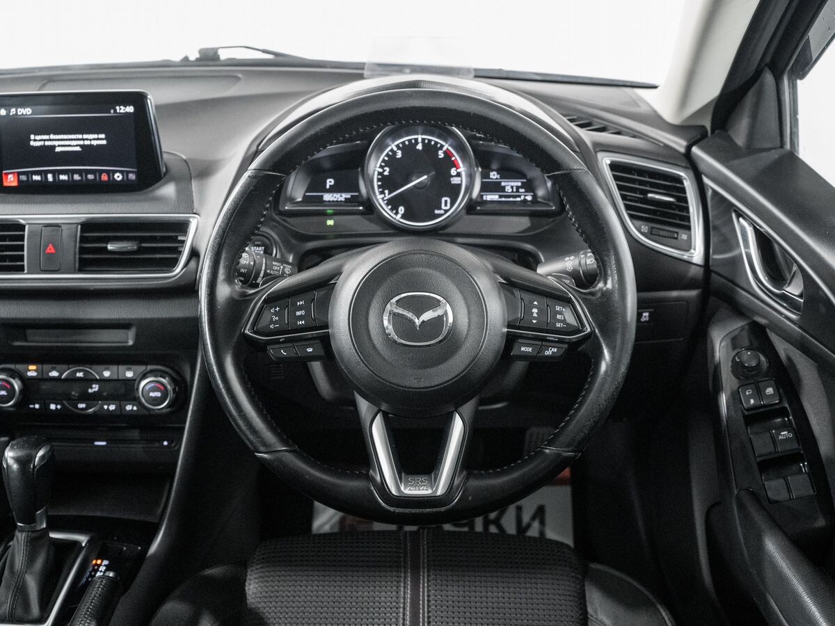 Mazda Axela 2017 - фото автомобиля