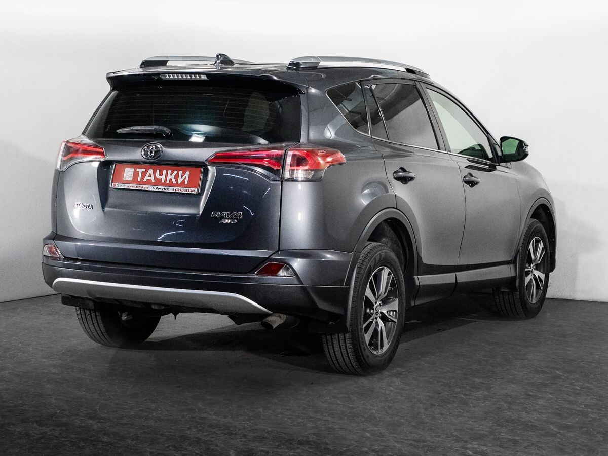 Toyota RAV4 2016 - фото автомобиля