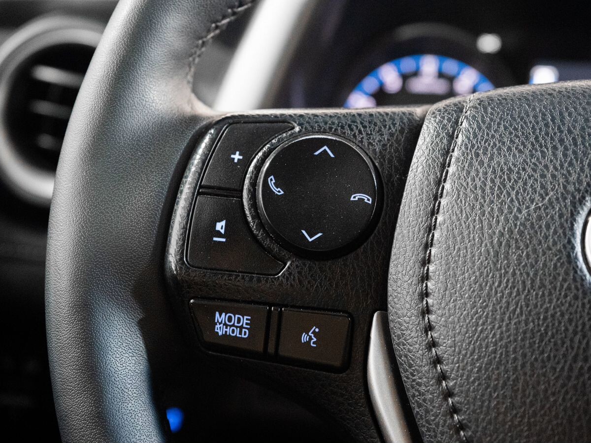 Toyota RAV4 2016 - фото автомобиля
