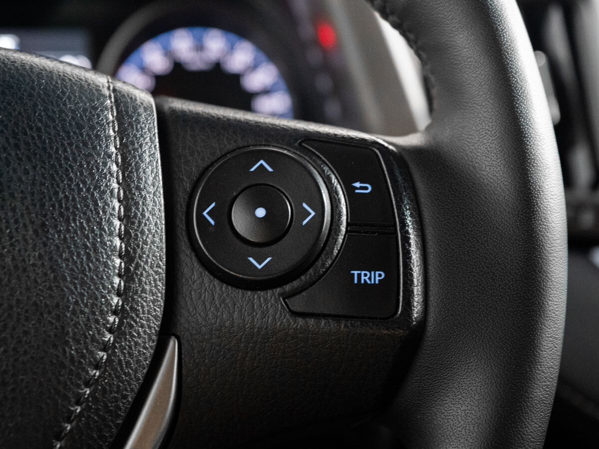 Toyota RAV4 2016 - фото автомобиля