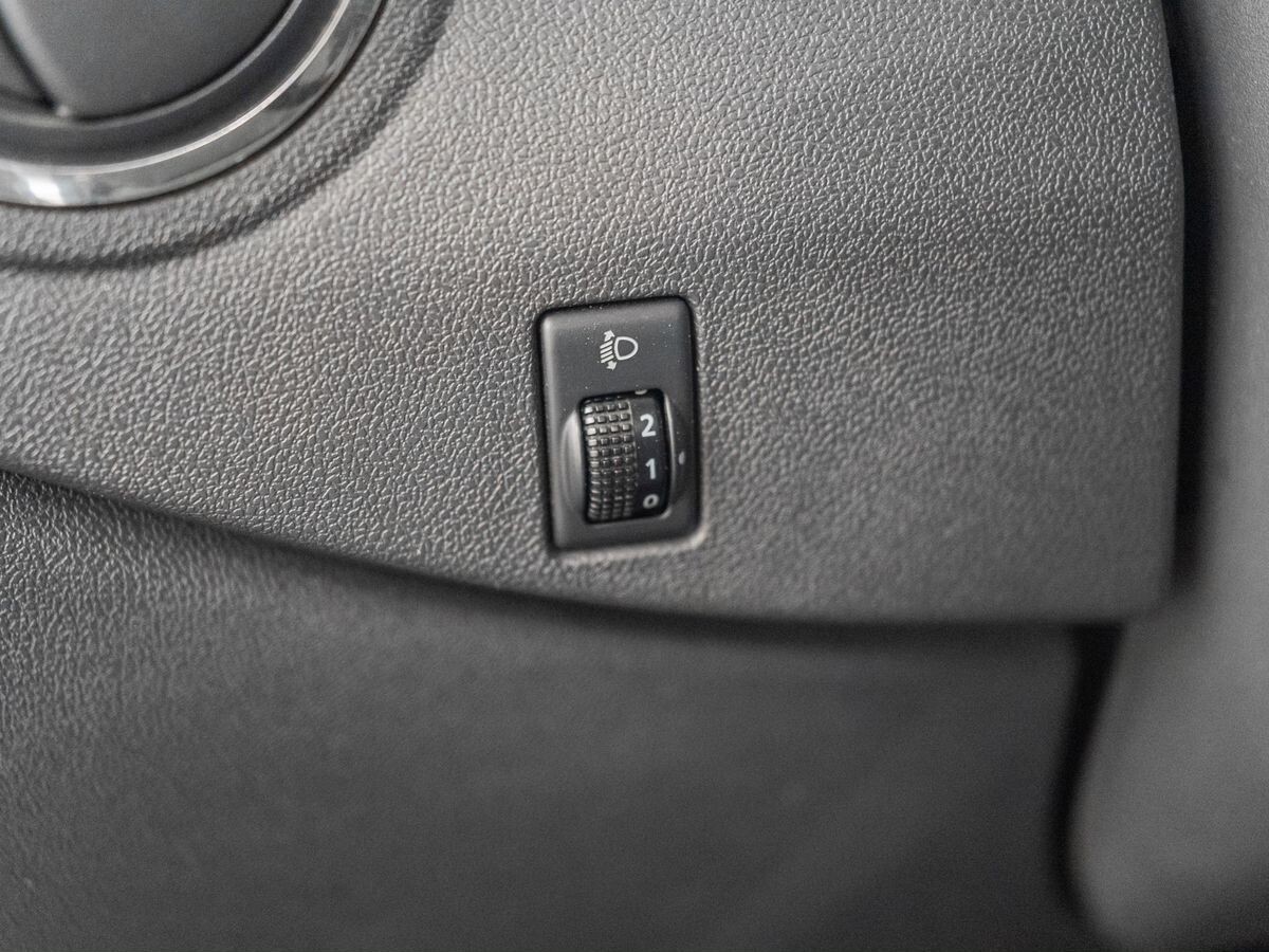 Nissan Almera 2017 - фото автомобиля