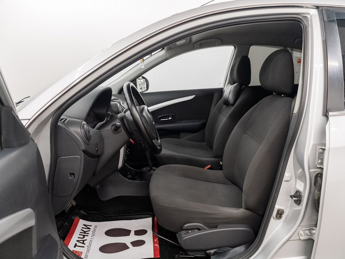 Nissan Almera 2017 - фото автомобиля