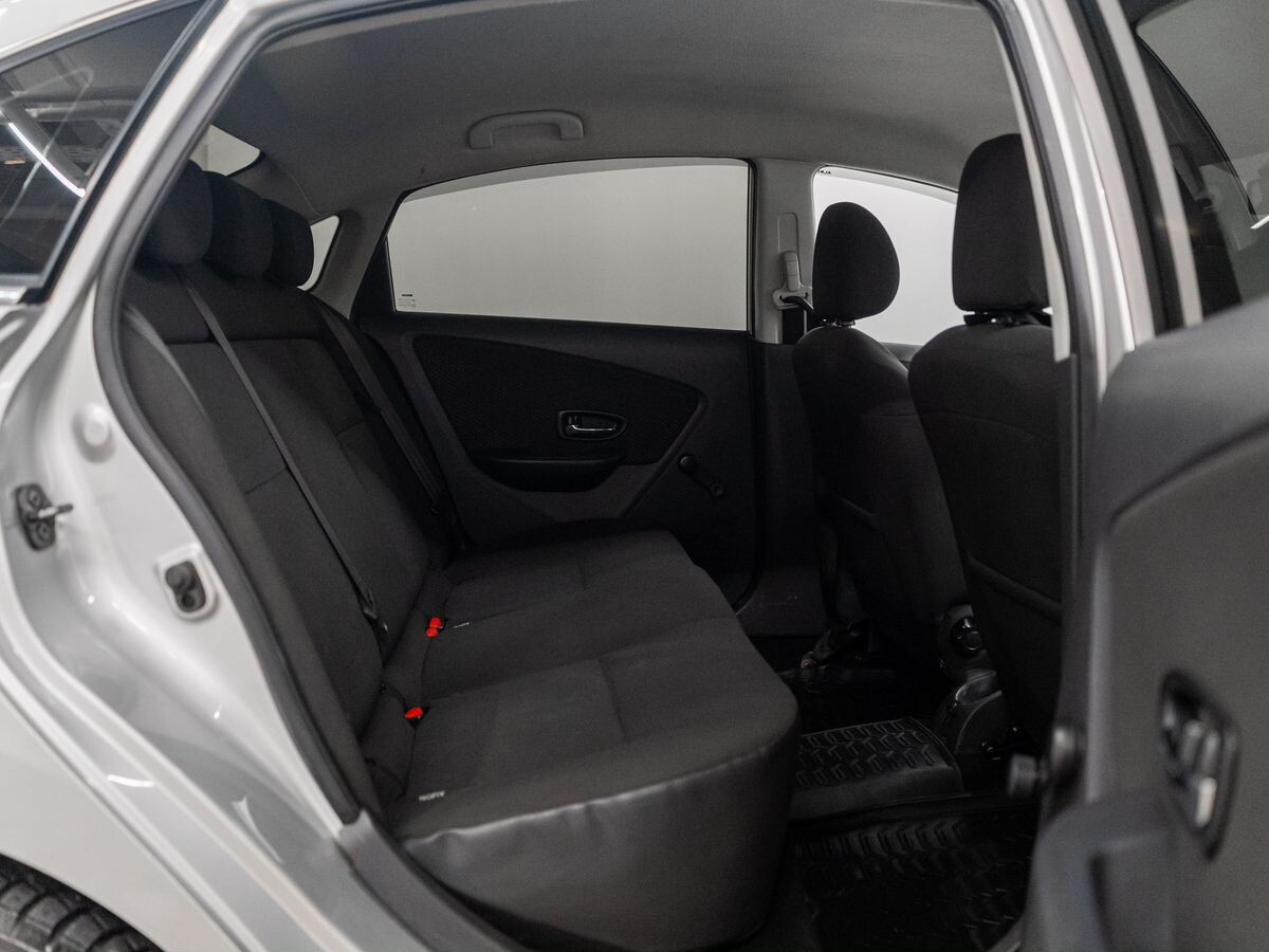 Nissan Almera 2017 - фото автомобиля