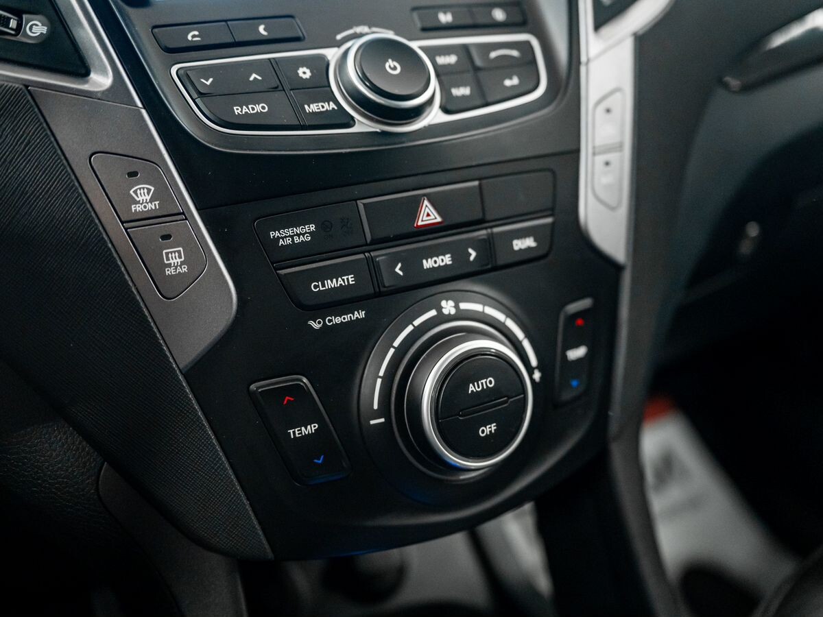 Hyundai Santa Fe 2013 - фото автомобиля