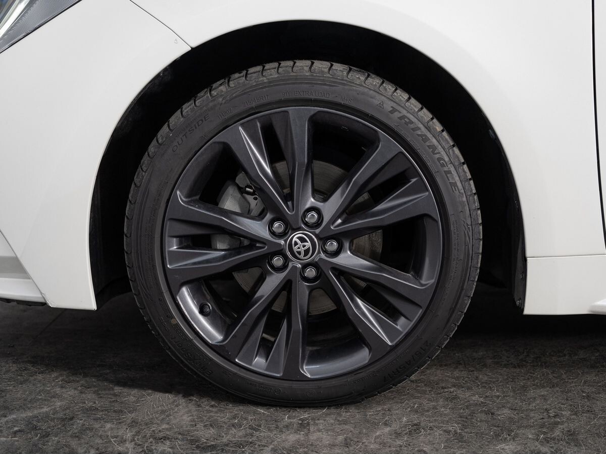 Toyota Corolla 2019 - фото автомобиля