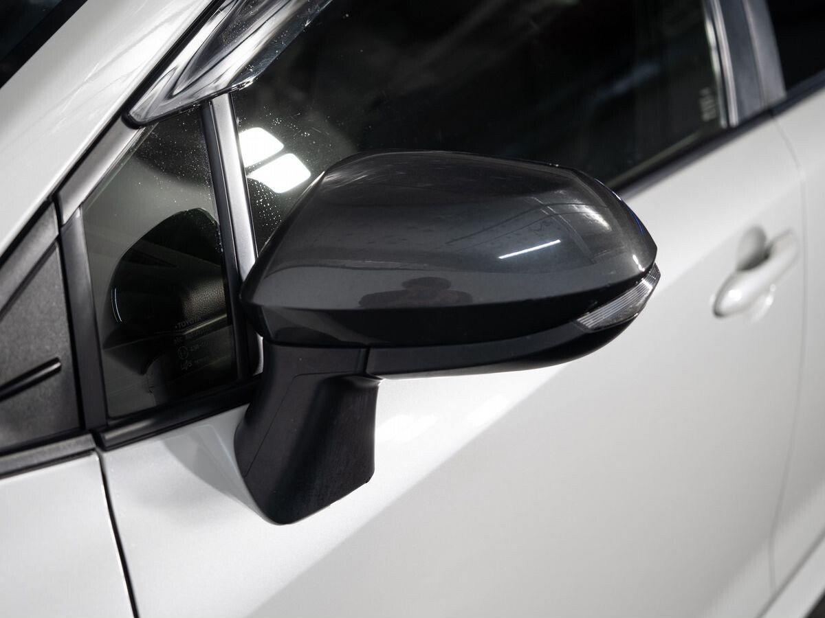 Toyota Corolla 2019 - фото автомобиля