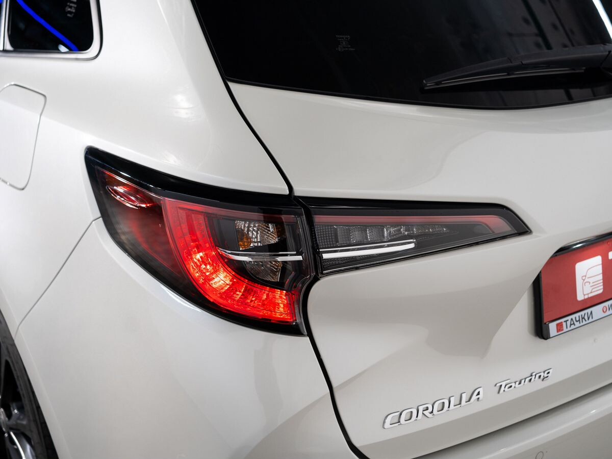 Toyota Corolla 2019 - фото автомобиля