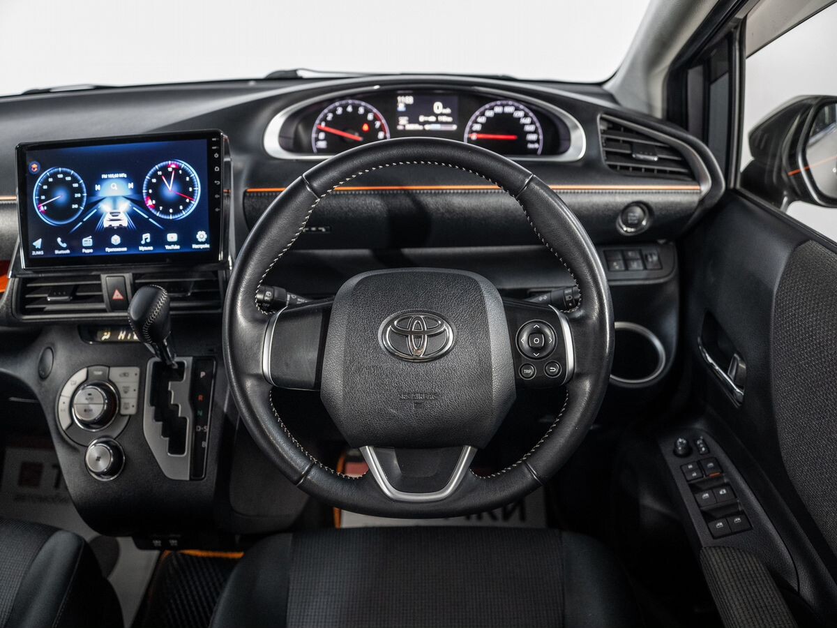 Toyota Sienta 2021 - фото автомобиля