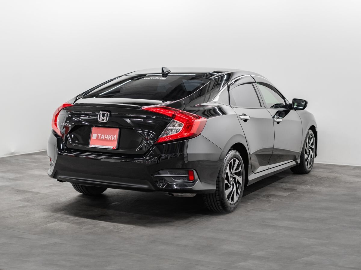 Honda Civic 2017 - фото автомобиля