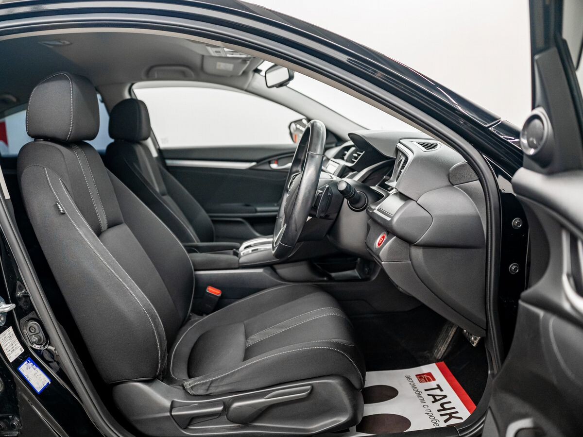 Honda Civic 2017 - фото автомобиля