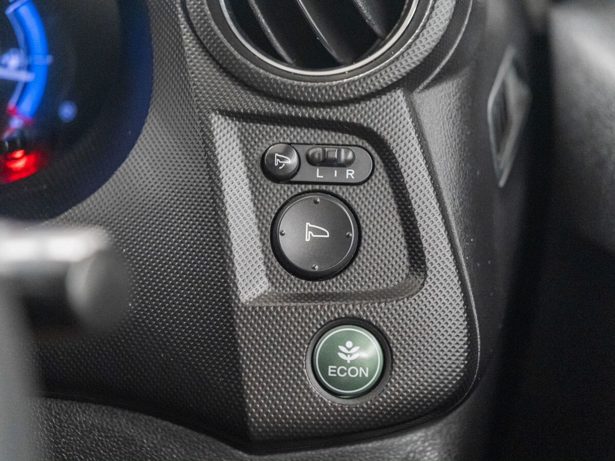 Honda Insight 2010 - фото автомобиля