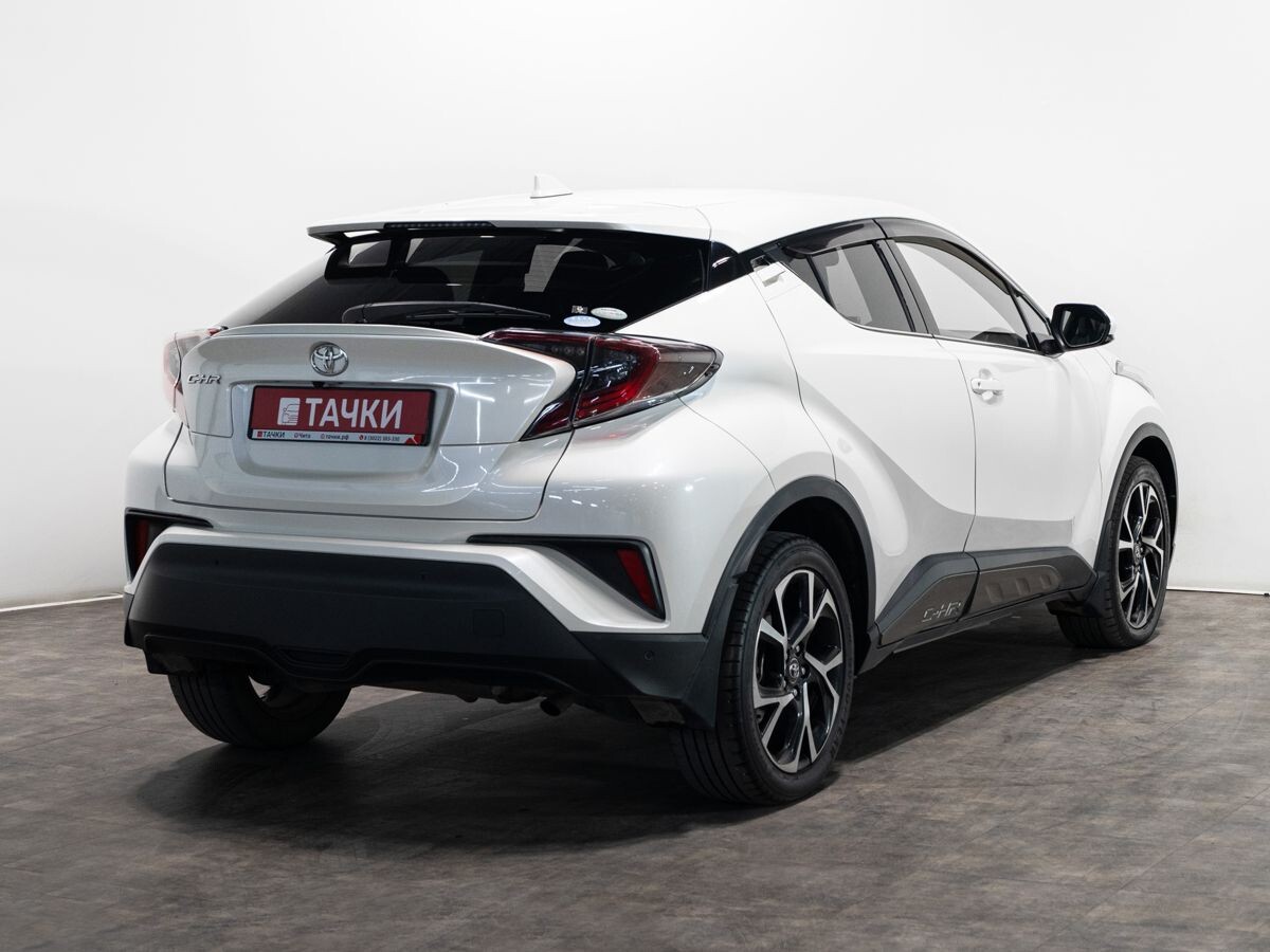 Toyota C-HR 2016 - фото автомобиля