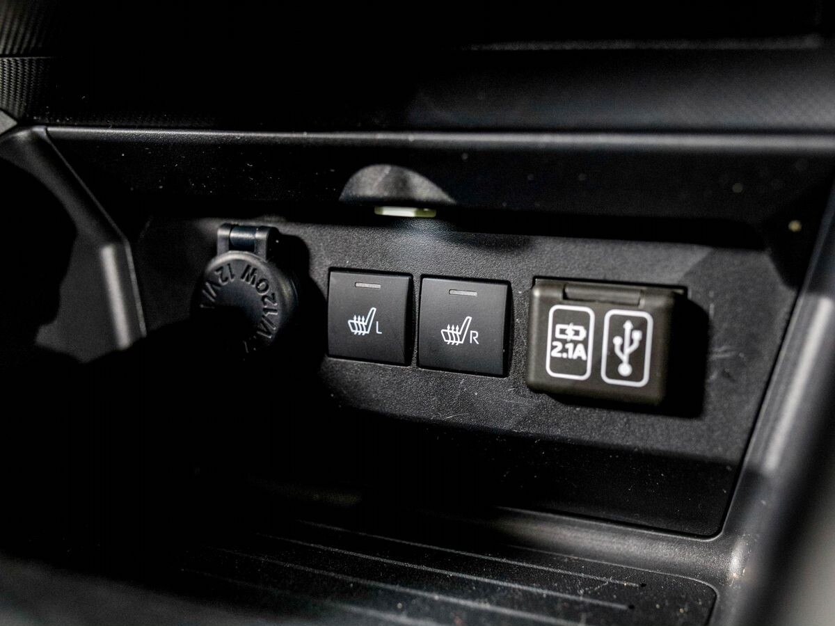 Toyota Raize 2021 - фото автомобиля