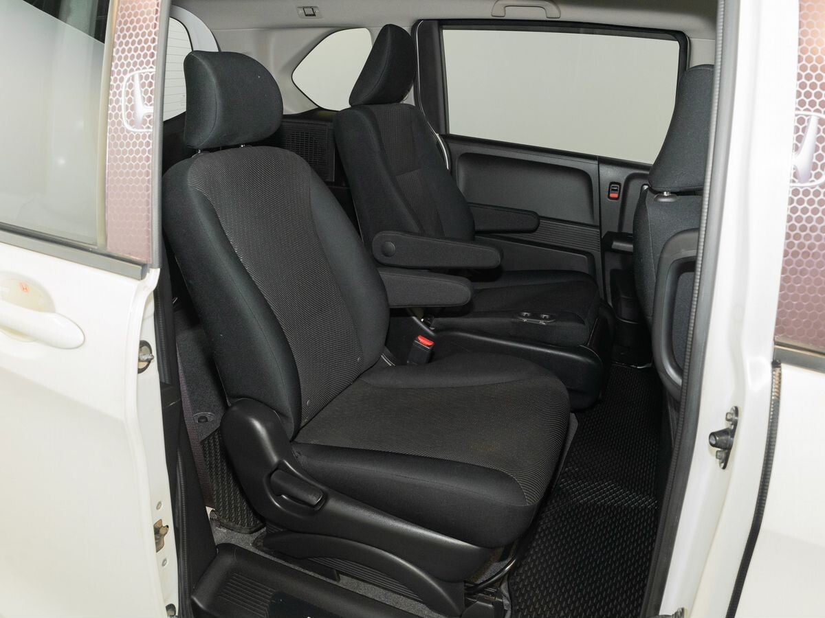 Honda Freed 2014 - фото автомобиля