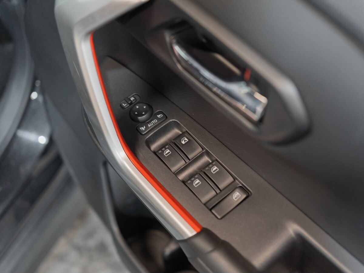 Toyota Raize 2021 - фото автомобиля
