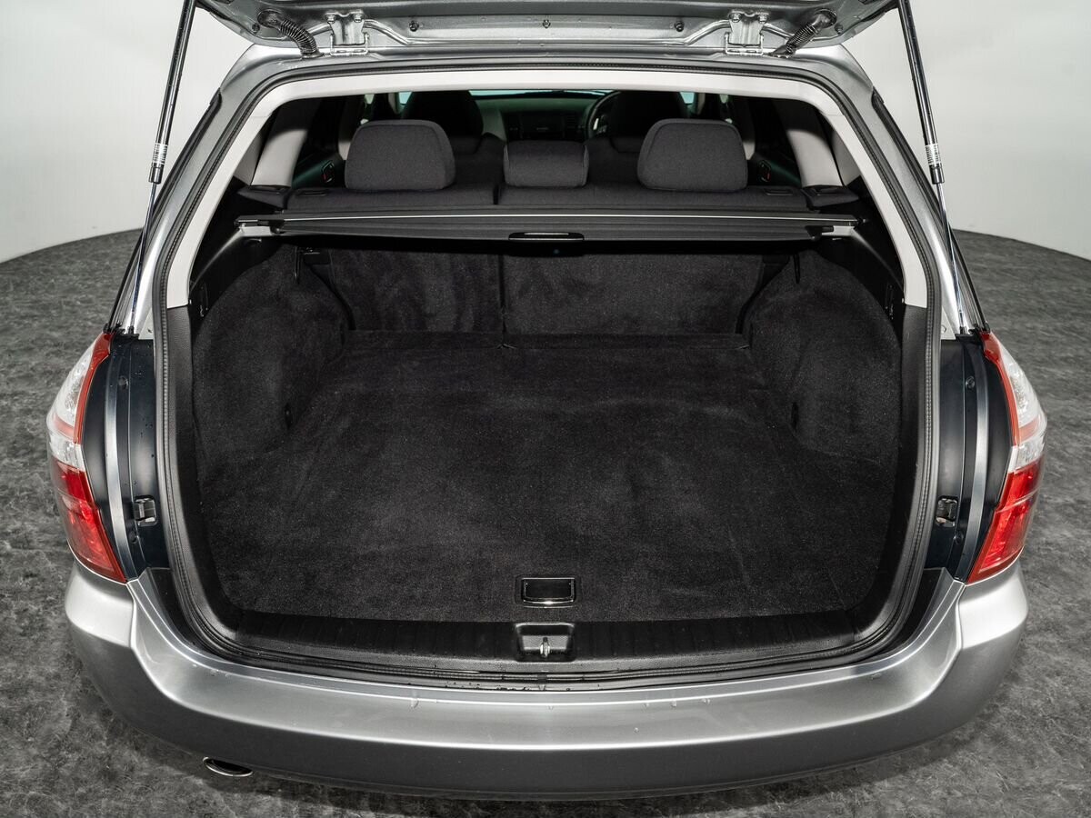 Subaru Legacy 2007 - фото автомобиля
