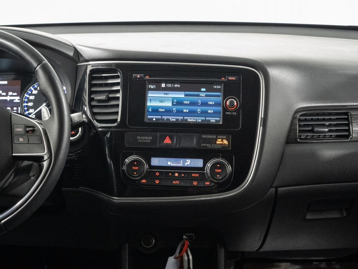 Mitsubishi Outlander 2016 - фото автомобиля
