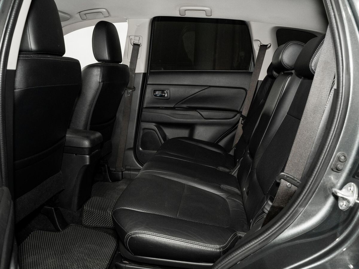 Mitsubishi Outlander 2016 - фото автомобиля