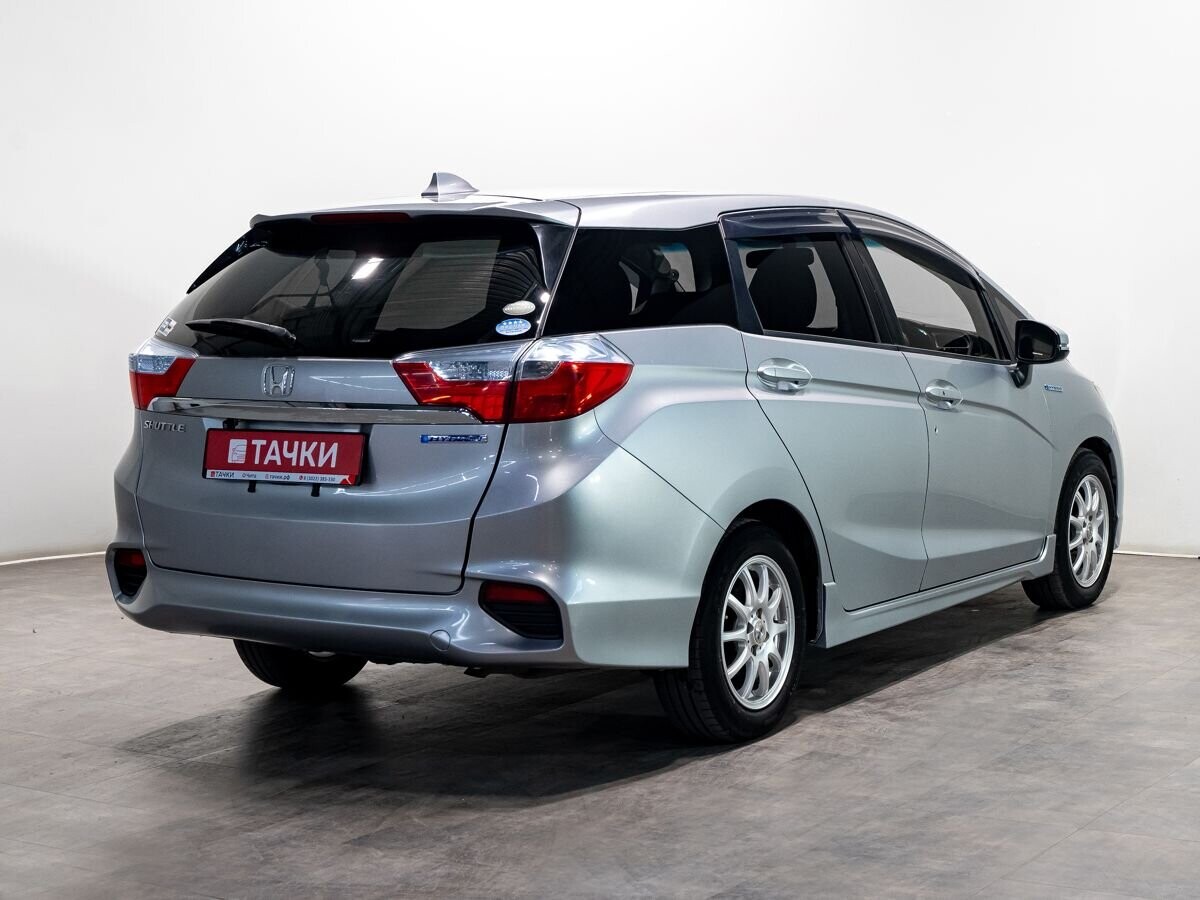 Honda Shuttle 2016 - фото автомобиля
