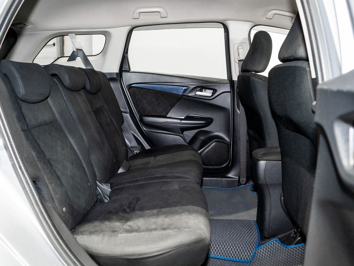 Honda Shuttle 2016 - фото автомобиля