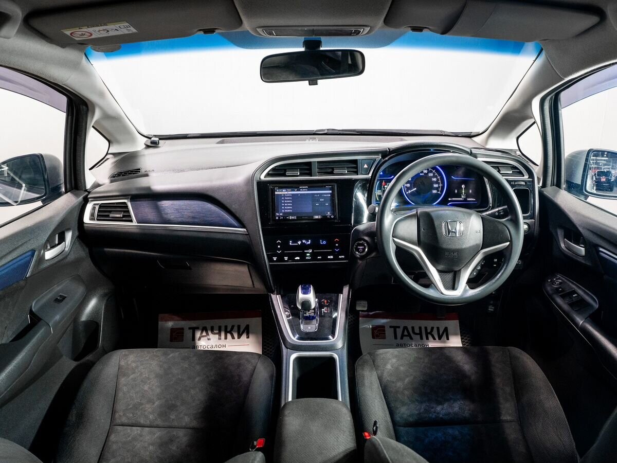 Honda Shuttle 2016 - фото автомобиля