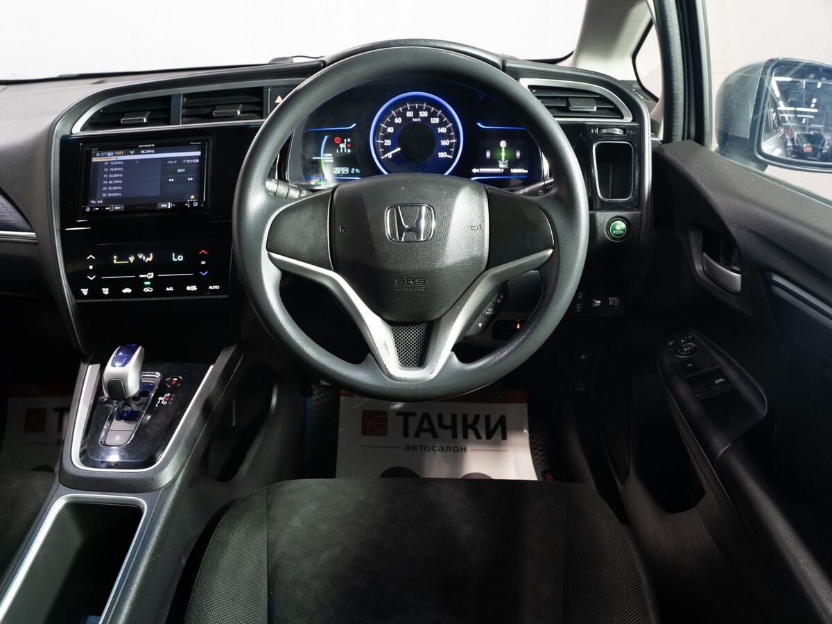 Honda Shuttle 2016 - фото автомобиля