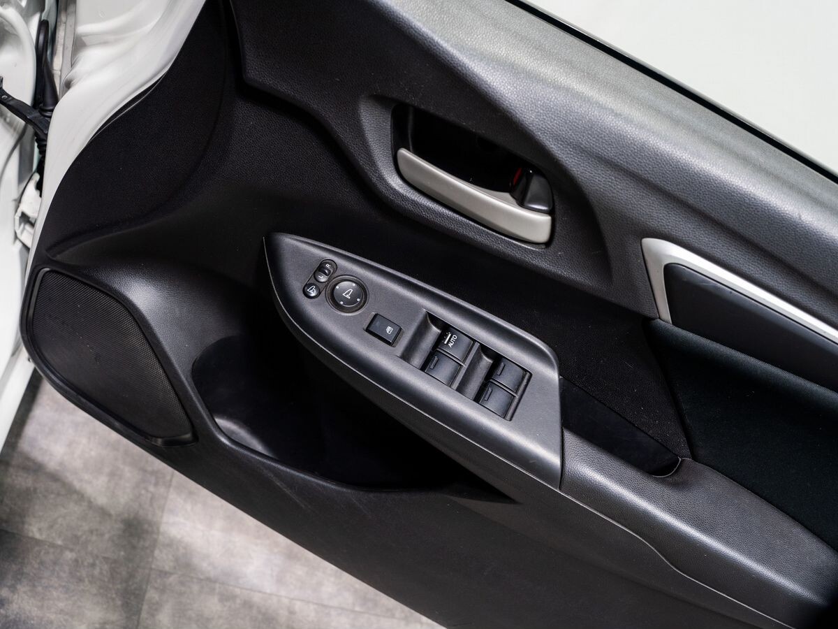 Honda Fit 2016 - фото автомобиля