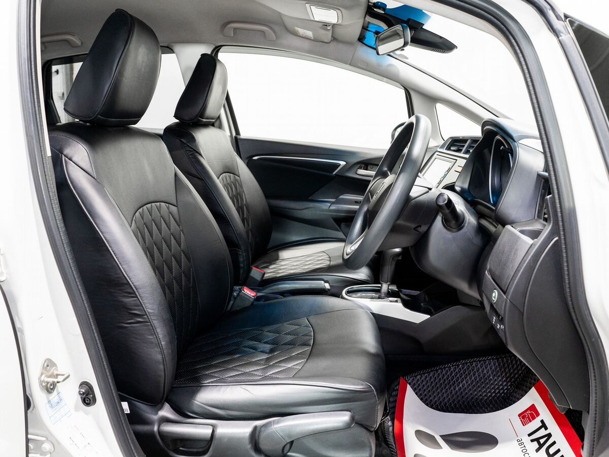 Honda Fit 2016 - фото автомобиля