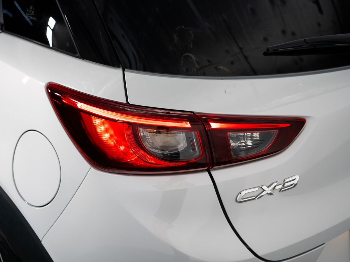 Mazda CX-3 2017 - фото автомобиля