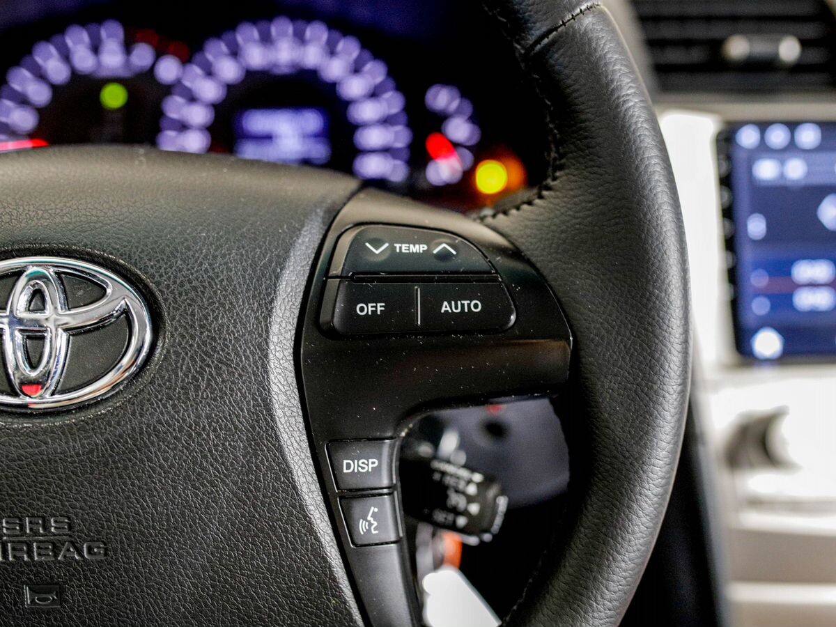 Toyota Camry 2009 - фото автомобиля