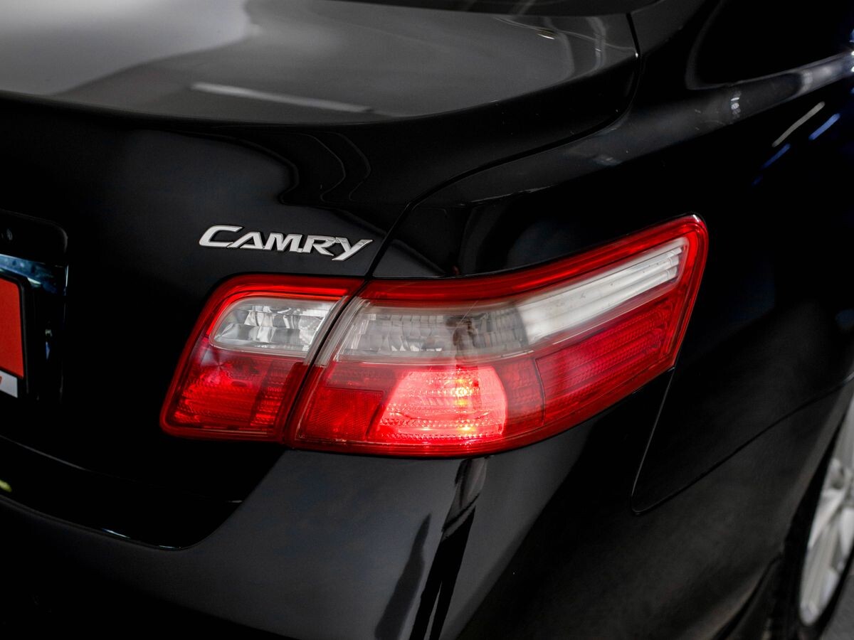Toyota Camry 2009 - фото автомобиля