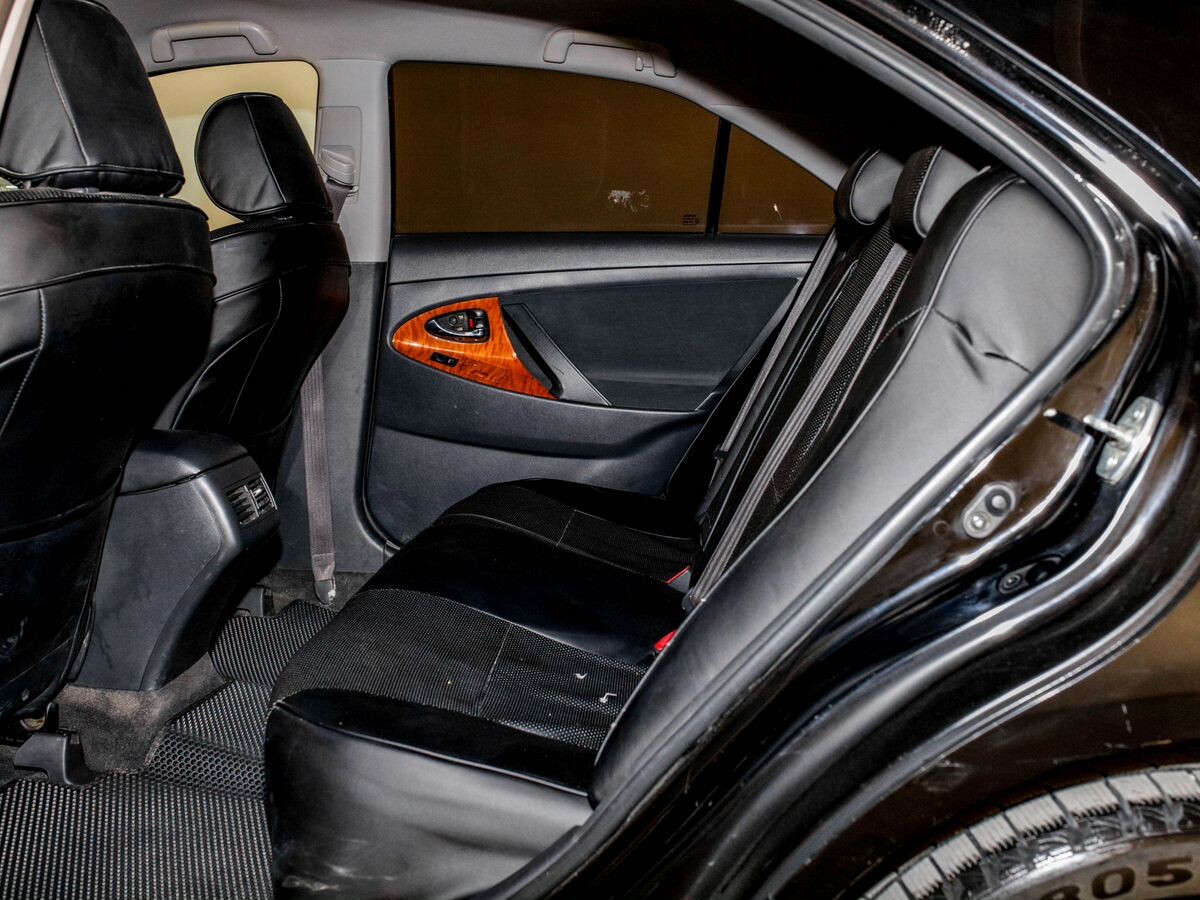 Toyota Camry 2009 - фото автомобиля