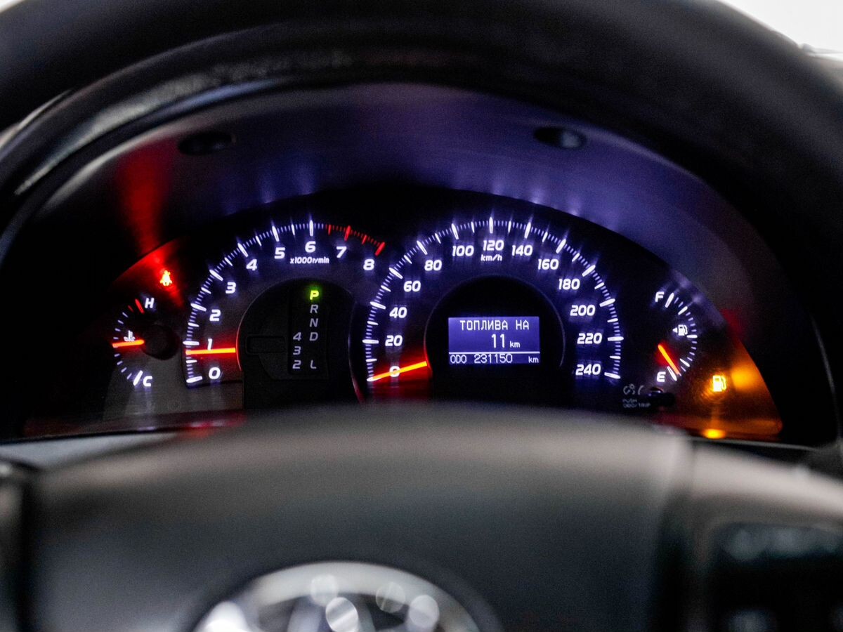 Toyota Camry 2009 - фото автомобиля