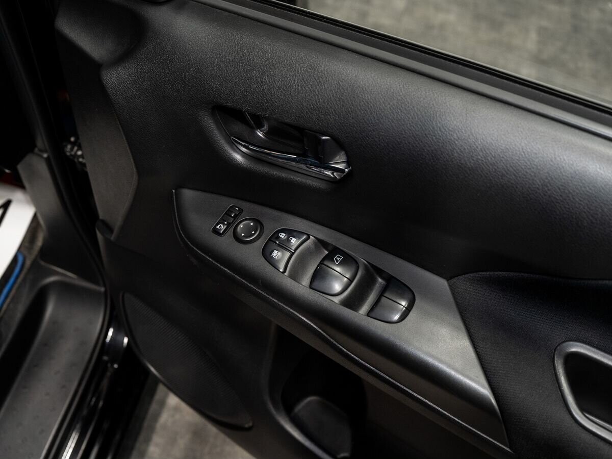 Nissan Serena 2018 - фото автомобиля