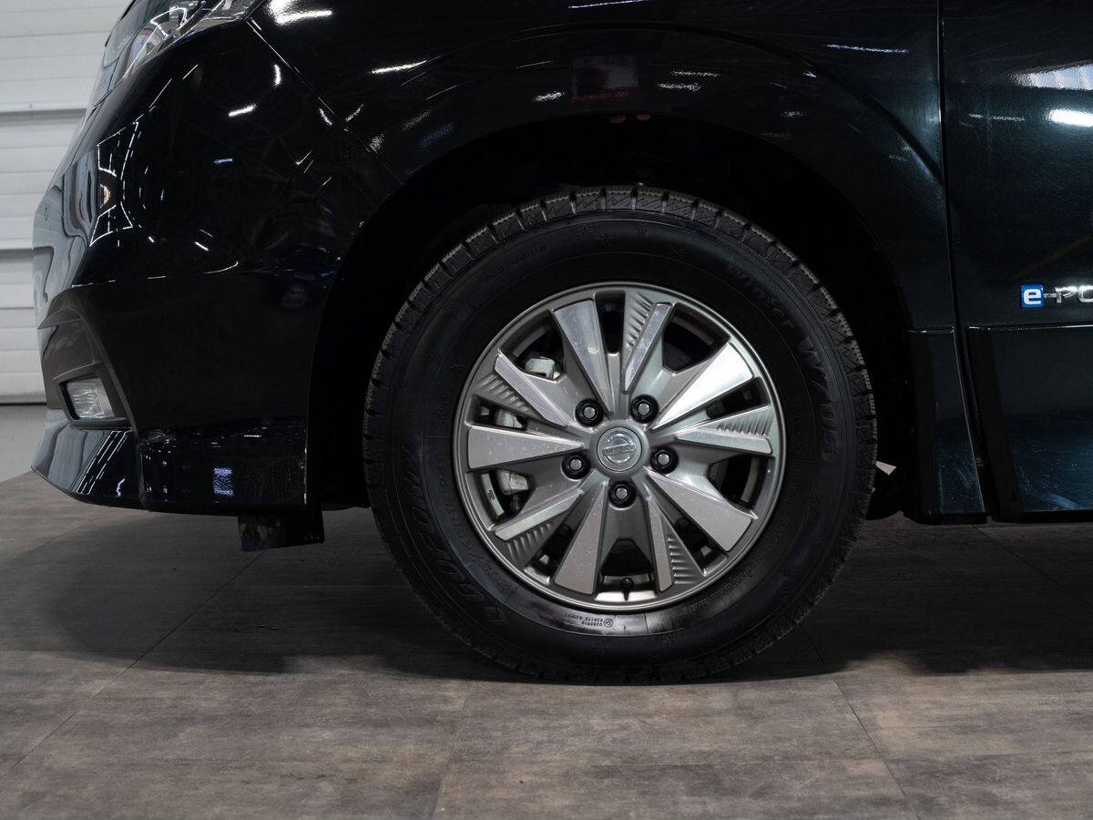 Nissan Serena 2018 - фото автомобиля
