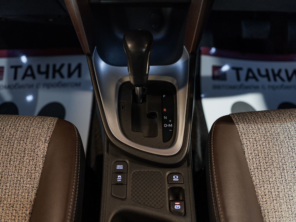 Toyota Yaris Cross 2020 - фото автомобиля