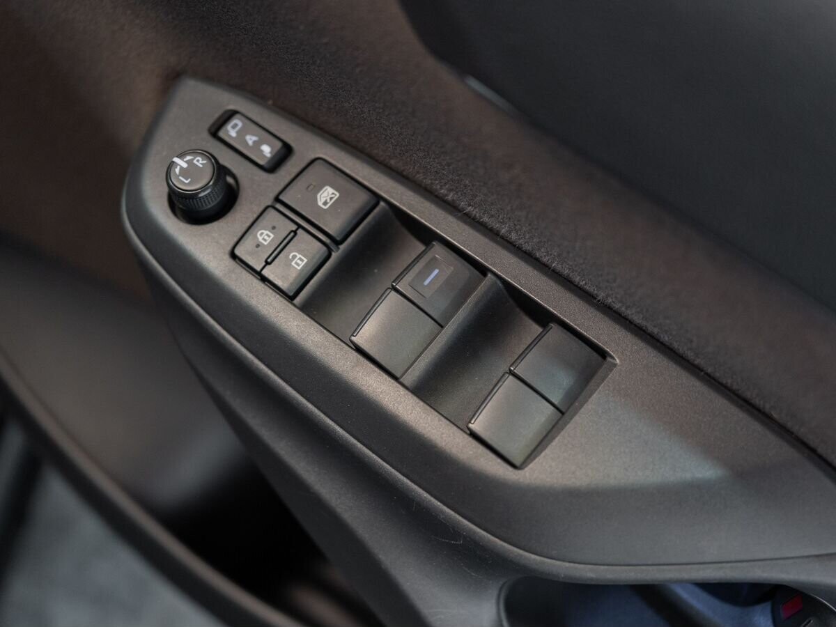Toyota Yaris Cross 2020 - фото автомобиля
