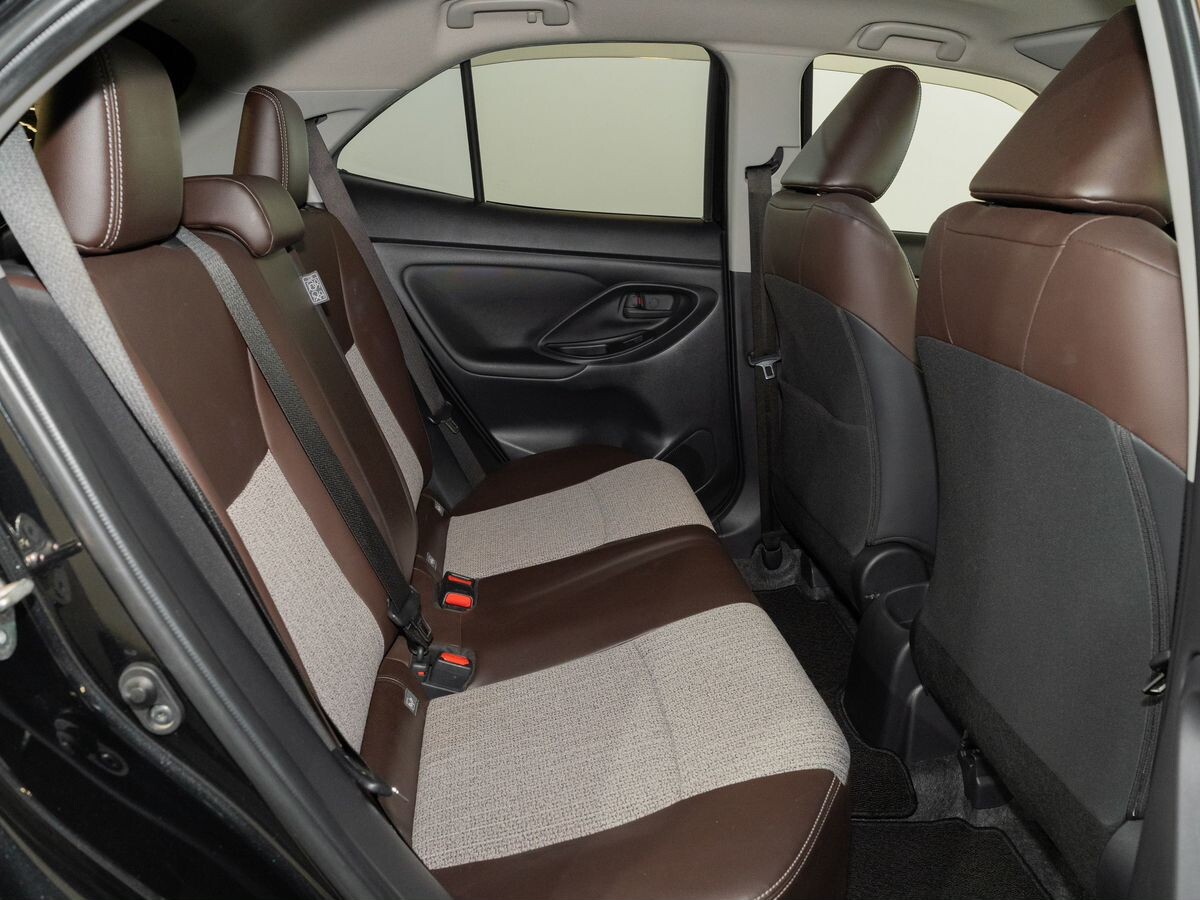 Toyota Yaris Cross 2020 - фото автомобиля