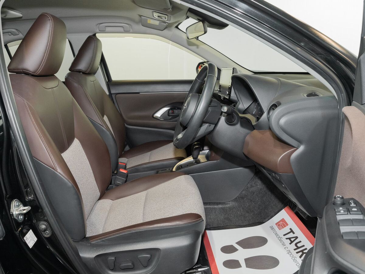 Toyota Yaris Cross 2020 - фото автомобиля