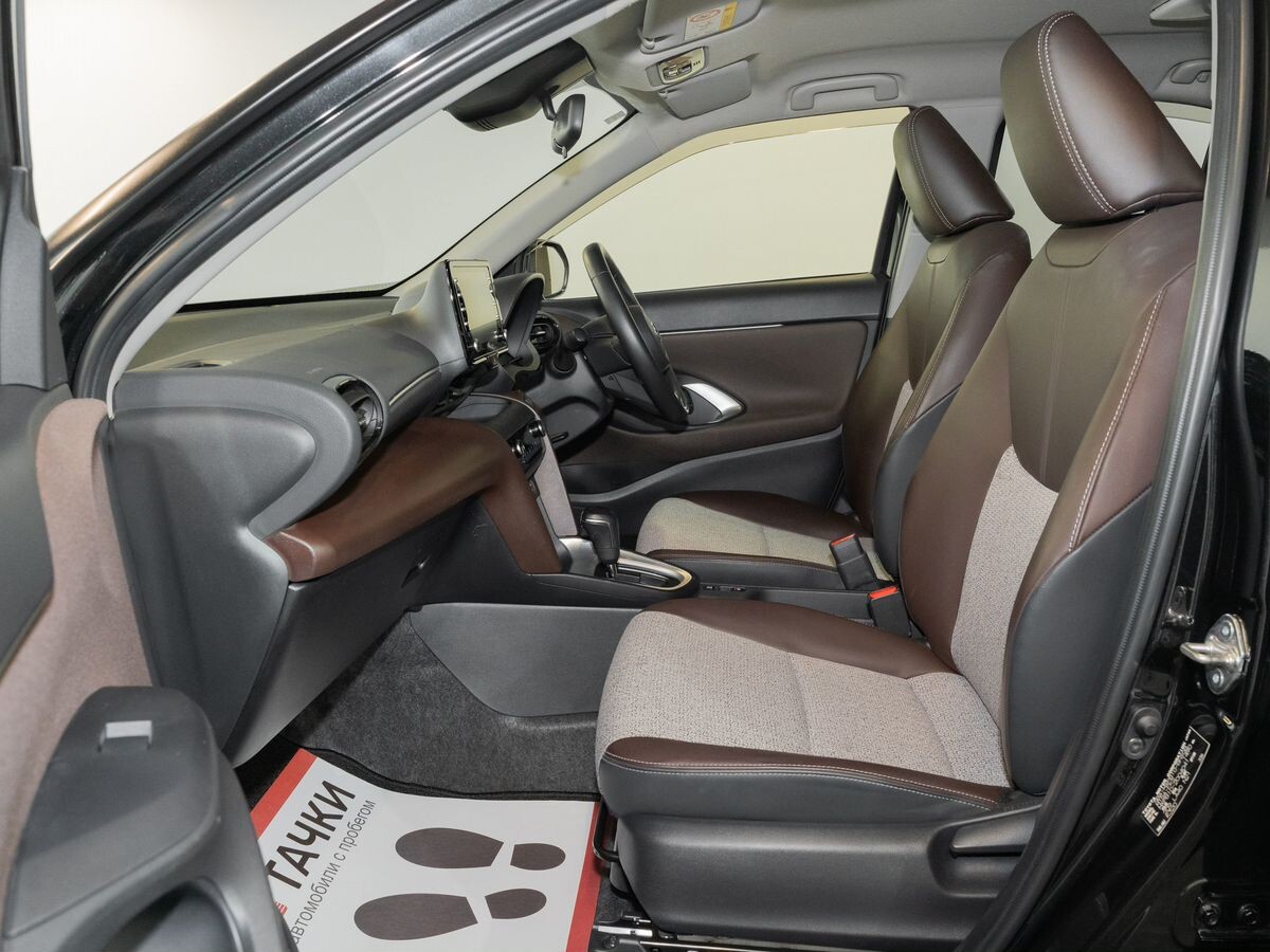 Toyota Yaris Cross 2020 - фото автомобиля
