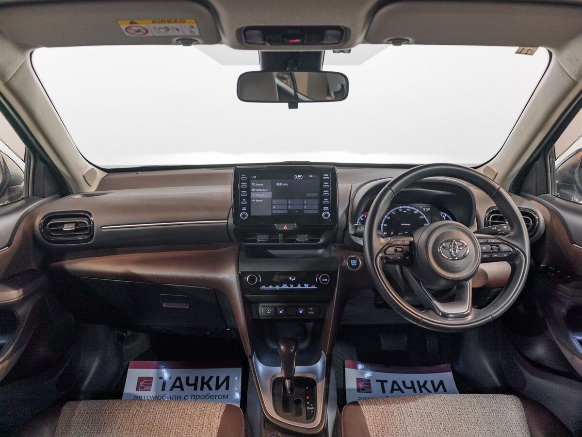 Toyota Yaris Cross 2020 - фото автомобиля