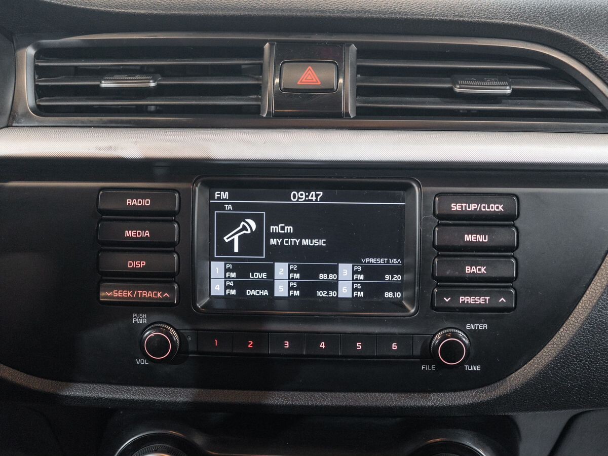 Kia Rio X (X-Line) 2018 - фото автомобиля