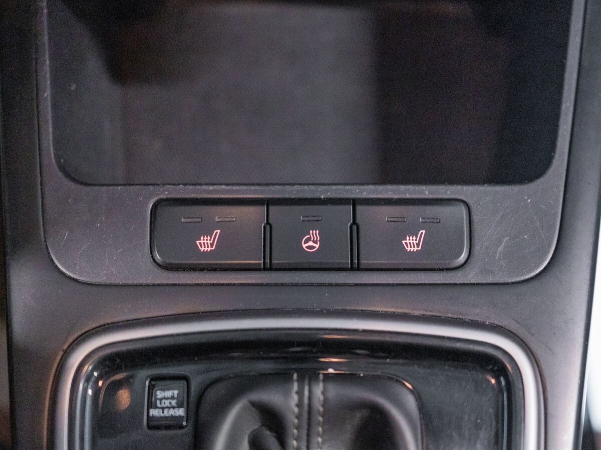 Kia Rio X (X-Line) 2018 - фото автомобиля