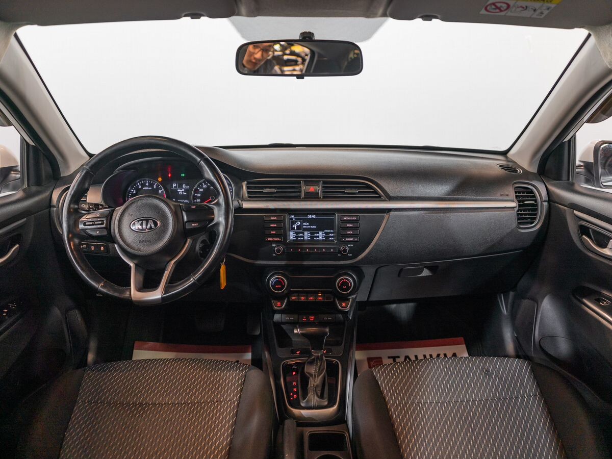 Kia Rio X (X-Line) 2018 - фото автомобиля